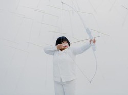 Melati Suryodarmo Lesatkan 800 Anak Panah di Galeri Nasional Australia