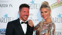 Carla Pereyra. Inilah perempuan yang mampu memikat hati Diego Simeone sang entrenador Atletico. (Foto: Daniel Perez/Getty Images)