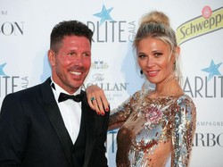 Carla Pereyra. Inilah perempuan yang mampu memikat hati Diego Simeone sang entrenador Atletico. (Foto: Daniel Perez/Getty Images)