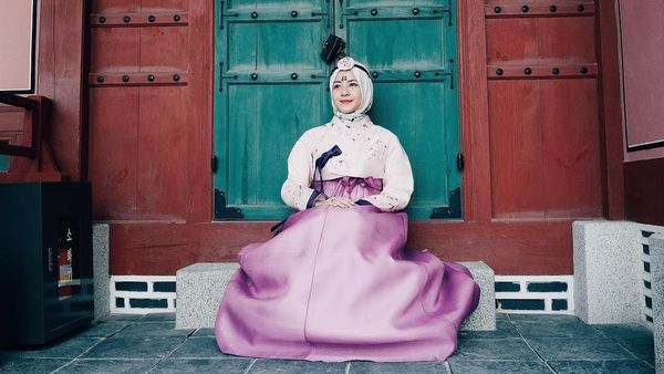 Anyonghaseyo, Cantiknya Gaya Hijab Natasha Rizki Saat Jalan-Jalan di Korea