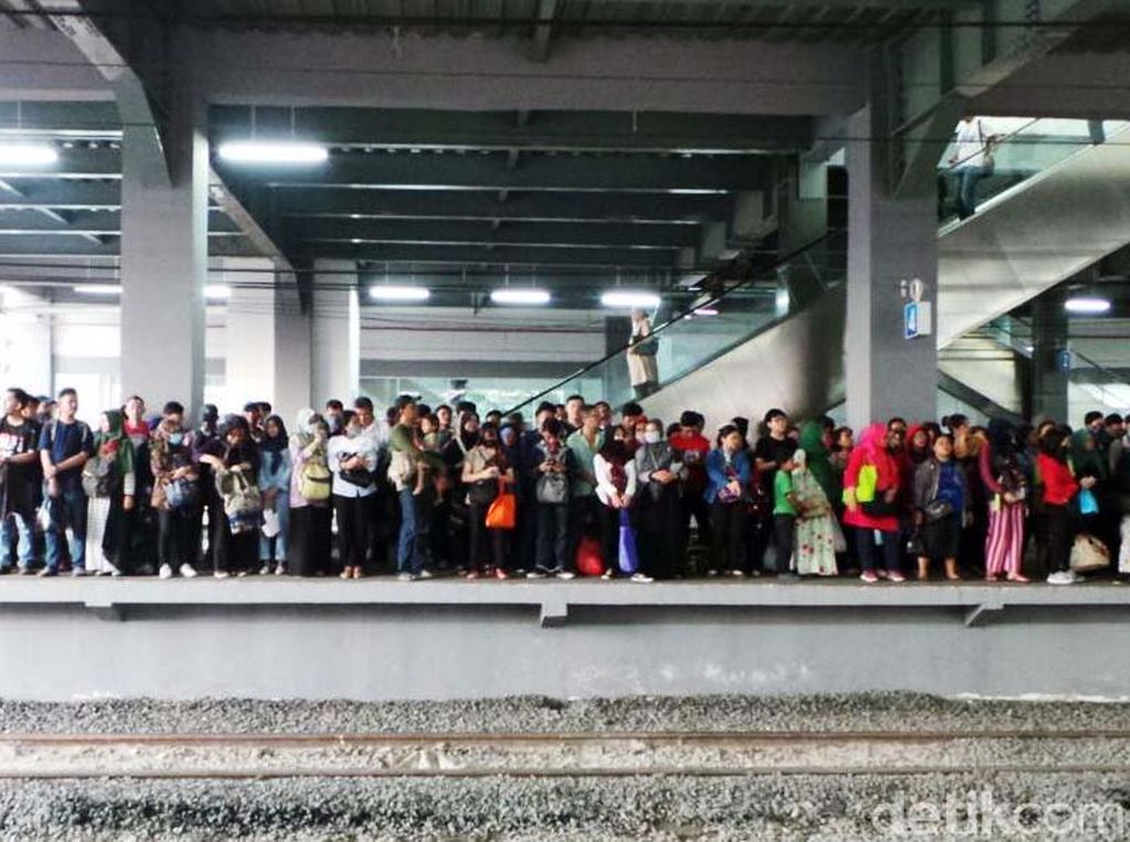 Ini Persiapan PT KCI Antisipasi Lonjakan Penumpang Libur Lebaran Ini Persiapan PT KCI Antisipasi Lonjakan Penumpang Libur Lebaran