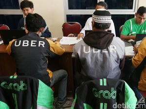 Driver Uber Menyerahkan Diri Gabung Grab