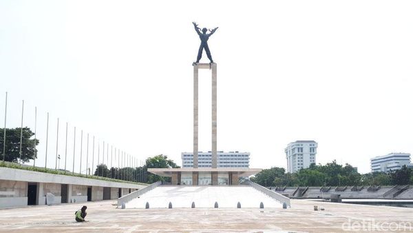 Foto: Hampir Rampung, Ini Wajah Baru Lapangan Banteng