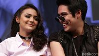 Amanda Rawles Happy Banget!