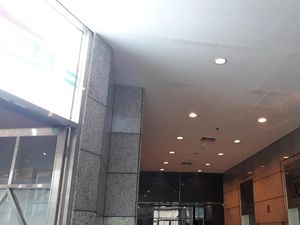 Kondisi Terkini Plafon Gedung BEI yang Kemarin Ambrol Kondisi Terkini Plafon Gedung BEI yang Kemarin Ambrol