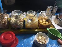 Yuk, Berburu Jajanan Malam yang 'MurMer' di Dekat Stasiun Duren Kalibata!