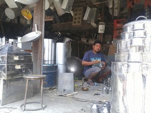 Nasib Sentra Logam Bugangan Semarang yang Dulu Pernah Jaya Nasib Sentra Logam Bugangan Semarang yang Dulu Pernah Jaya
