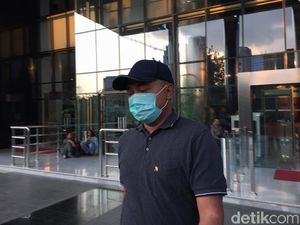 Ketua DPRD Tebo Diperiksa KPK karena Bekas Timses Zumi Zola Ketua DPRD Tebo Diperiksa KPK karena Bekas Timses Zumi Zola