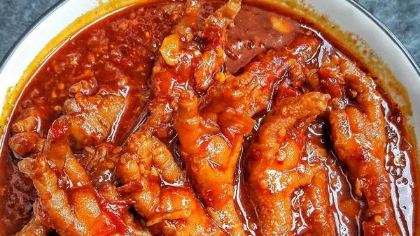 Huaah! Pedas Nendang Jajanan Ceker Pilihan Netizen