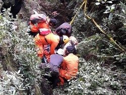 Andrey Meninggal di Merbabu, Keluarga Tiba di Indonesia Besok