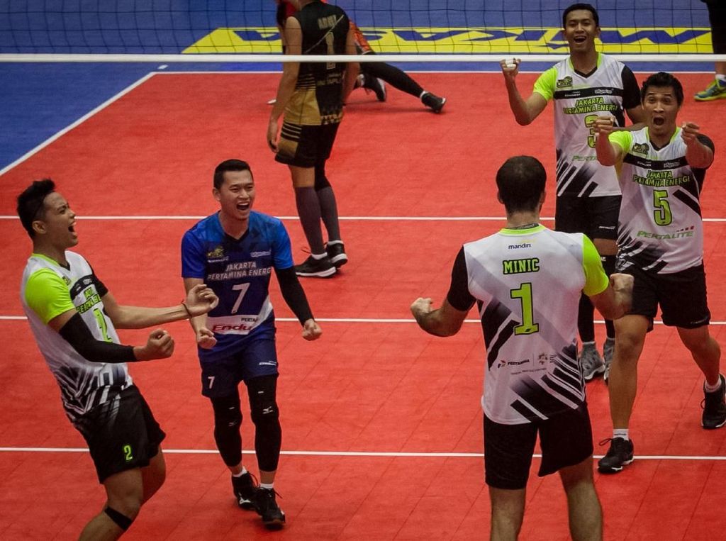 Tim Putra Jakarta Pertamina Energi dan Samator Jaga Peluang Masuk Final Tim Putra Jakarta Pertamina Energi dan Samator Jaga Peluang Masuk Final