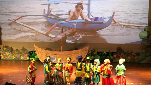 Gemas, Aksi Anak-anak TK Saat Bermain Operet