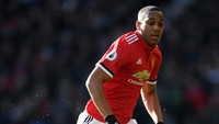 Rumor kepergian juga menghampiri kubu Manchester United. Anthony Martial yang mencari menit bermain lebih banyak, dan lebih rutin, kabarnya siap meninggalkan Old Trafford. (Foto: Laurence Griffiths/Getty Images)