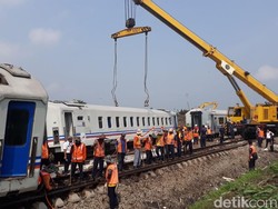 Evakuasi KA Sancaka Belum Tuntas Malam Ini, Tunggu Alat Berat