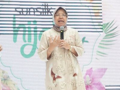Foto: Gaya Risma yang Nggak Kalah Modis dari Peserta Sunsilk Hijab Hunt 2018
