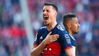 Sandro Wagner sebenarnya cukup mencuri perhatian di Bundesliga musim ini dengan empat gol untuk Hoffenheim di paruh pertama musim dan delapan gol buat Bayern Munich di paruh kedua. Tapi ia tetap kalah bersaing untuk masuk skuat Jerman. (Foto: Michaela Rehle/Reuters)