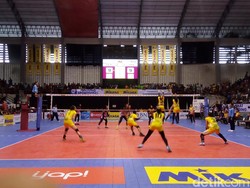 Putri Elektrik PLN Rebut Posisi Tiga