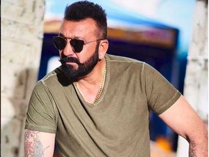 Sanjay Dutt Menghindar soal Hubungan dengan Madhuri Dixit