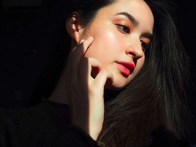 Cantiknya Stephanie, Putri Titi DJ yang Beranjak Dewasa