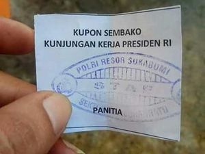 Bawaslu Kaji Bagi-bagi Sembako Jokowi yang Dinilai Kampanye Bawaslu Kaji Bagi-bagi Sembako Jokowi yang Dinilai Kampanye