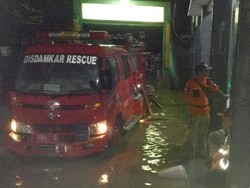 Banjir di Garut juga Rendam Pesantren Persis