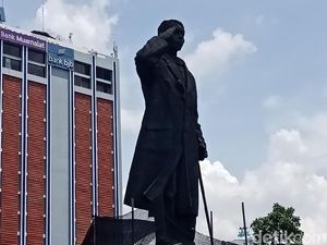 Pemahat Patung Sudirman akan Dilibatkan Saat Proses Perbaikan Pemahat Patung Sudirman akan Dilibatkan Saat Proses Perbaikan