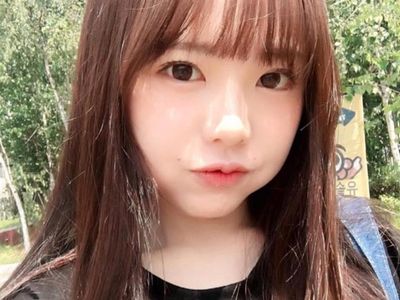 Gemesnya Cewek Imut bak Bocah SMP Ini, Nggak Nyangka Sudah Jadi Ibu-ibu