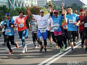 Sandiaga Uno Lari Bersama Pejuang Kanker