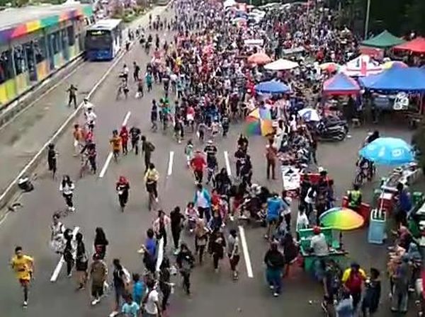 Detik-detik Warga Panik di CFD Thamrin dengar Teriakan Gedung Roboh