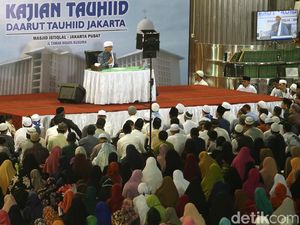 Kajian Tauhiid Aa Gym di Masjid Istiqlal