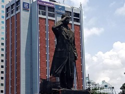 Pemprov DKI Akan Pasang Masker di Patung Jenderal Sudirman