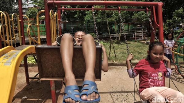 Serunya Bermain di RPTRA Budi Mulia