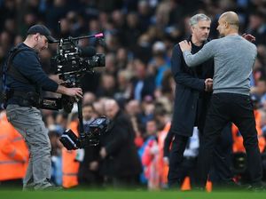 Apa yang Dikatakan Mourinho pada Guardiola Usai Laga?