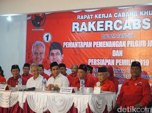 Kata Ganjar tentang Heboh Dirinya Baca Puisi Gus Mus