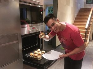 Baim Wong Ajak Model Cantik ke Acara Keluarga, Serius akan Nikah?