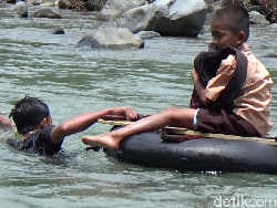 Hari Kedua Saweran Bangun Jembatan Maros, Ayo Berpatisipasi!