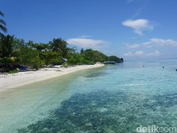 Pulau Arborek di Raja Ampat, Dilarang Pakai Bikini di Sini