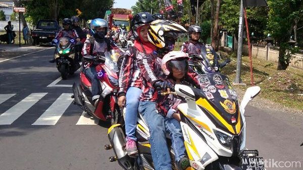Rayakan Ultah, Club Nmax se-Indonesia Sambangi Purworejo