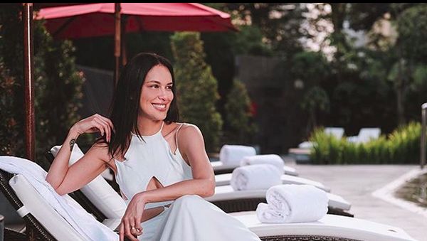 Pesona Sophia Latjuba yang Tetap Cantik di Usia Hampir Setengah Abad