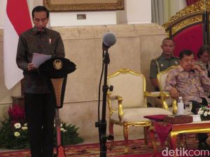 Jokowi: Hilangkan Ego Sektoral Antar-Kementerian/Lembaga Jokowi: Hilangkan Ego Sektoral Antar-Kementerian/Lembaga