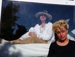 Hidup dalam Kotak Kaca, Juana Tak Diperbolehkan Memeluk Keluarganya