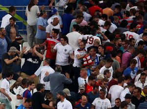 Ancaman Ultras Rusia untuk Hooligan Inggris