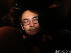 Zumi Zola: dari Bupati, Gubernur, Hingga Tahanan KPK