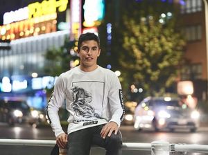Foto: Marquez, Si Turis di Luar Arena Balap