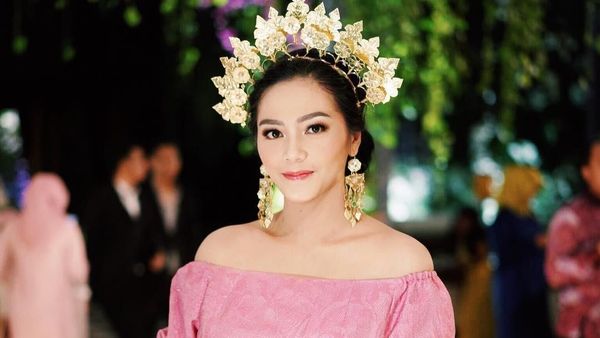 Pesona Milka Anisya Norasiya, Dokter Cantik Mantu Ketua MPR