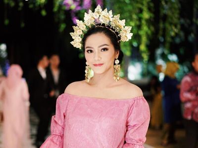 Pesona Milka Anisya Norasiya, Dokter Cantik Mantu Ketua MPR