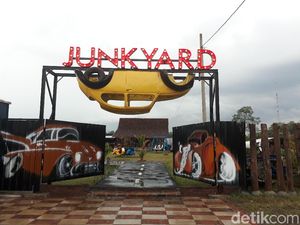 Taman Berisi Mobil Antik Ada di Borobudur, Asyik Buat Selfie