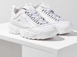 12 Jenis Sneakers Putih yang Sesuai dengan Zodiak Kamu 12 Jenis Sneakers Putih yang Sesuai dengan Zodiak Kamu