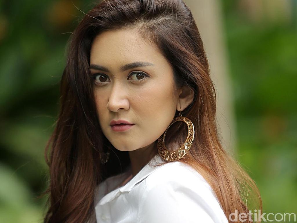 Main Film Horor, Nafa Urbach Minta Jangan Diberi Banyak Adegan Main Film Horor, Nafa Urbach Minta Jangan Diberi Banyak Adegan