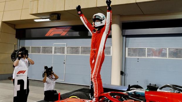 Sebastian Vettel Start Terdepan di GP China